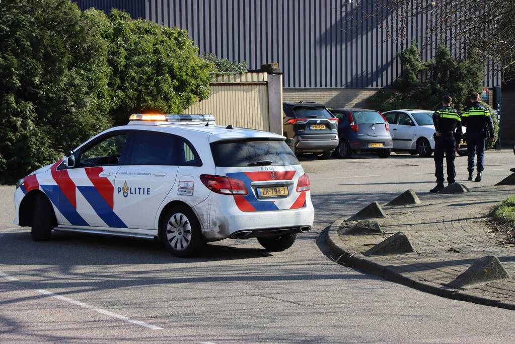 Veel rook bij brand in hoop bouwafval