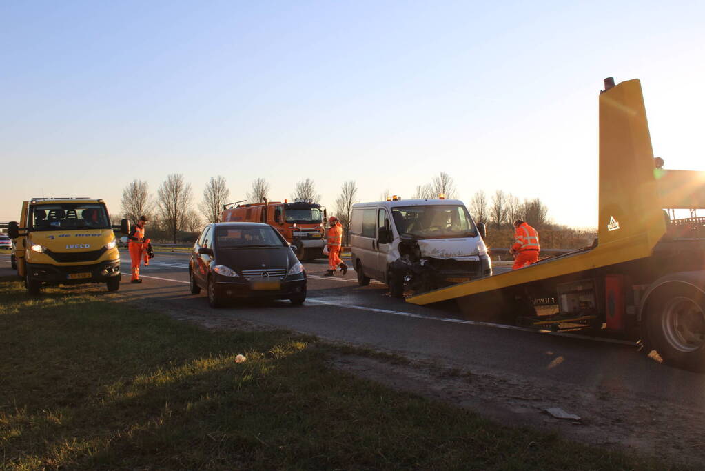Inzittende bekneld na kettingbotsing