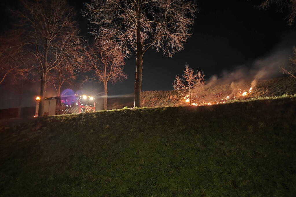 Buitenbrand in berm