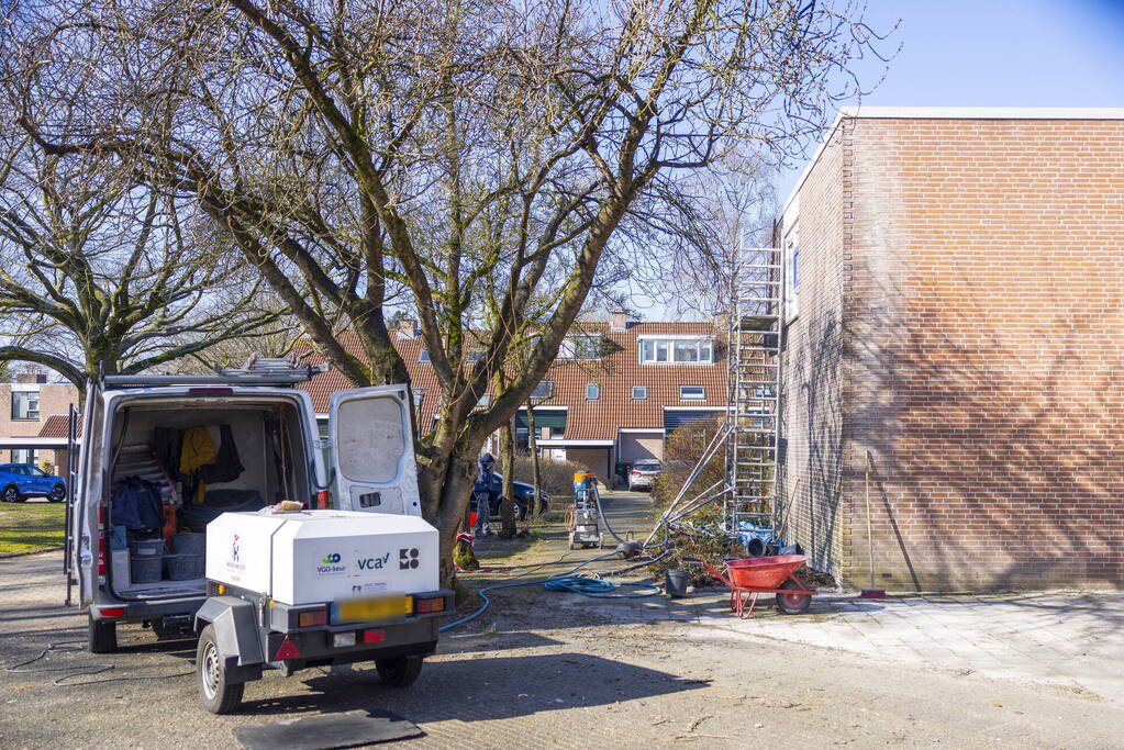 Bouwvakker zwaargewond na val van steiger