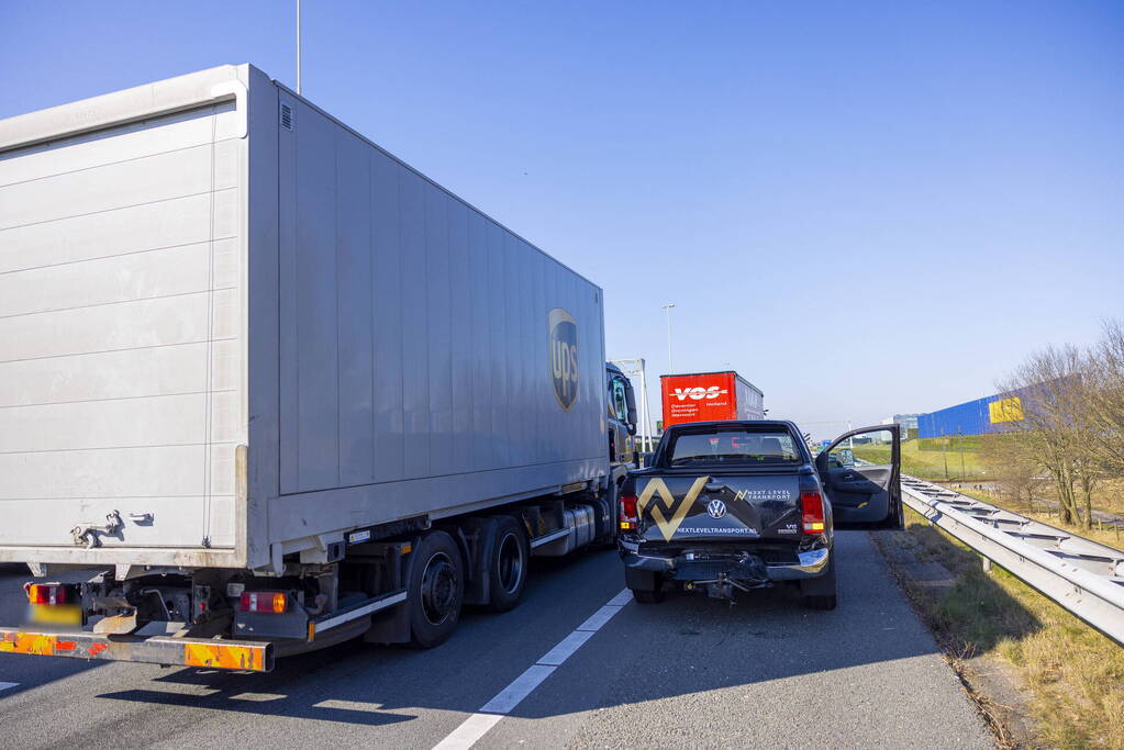 Enorme file door ongeval bij knooppunt Hoevelaken