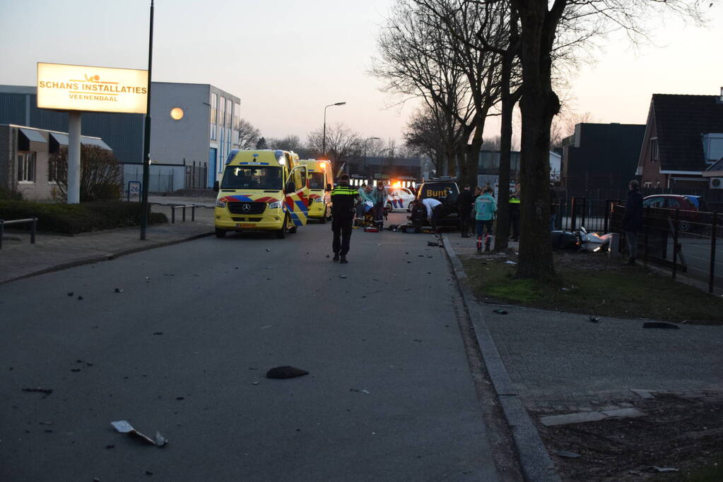 Gewonden bij ongeval tussen auto en motorscooter