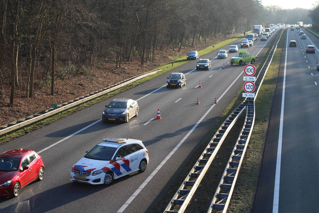 Taxi en bestelbus betrokken bij kop-staart botsing