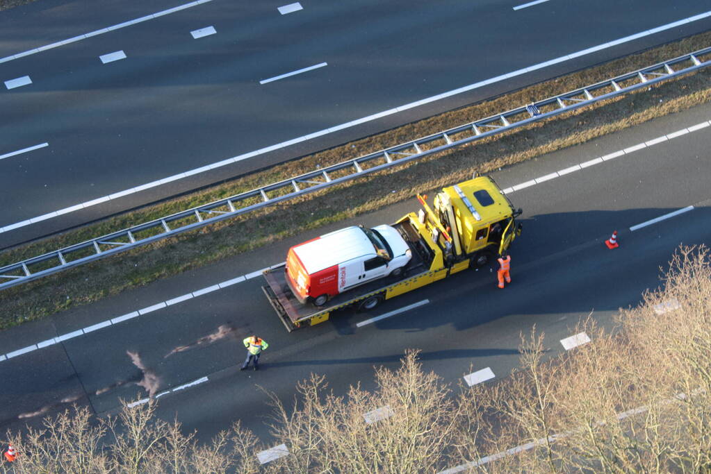 Taxi en bestelbus betrokken bij kop-staart botsing
