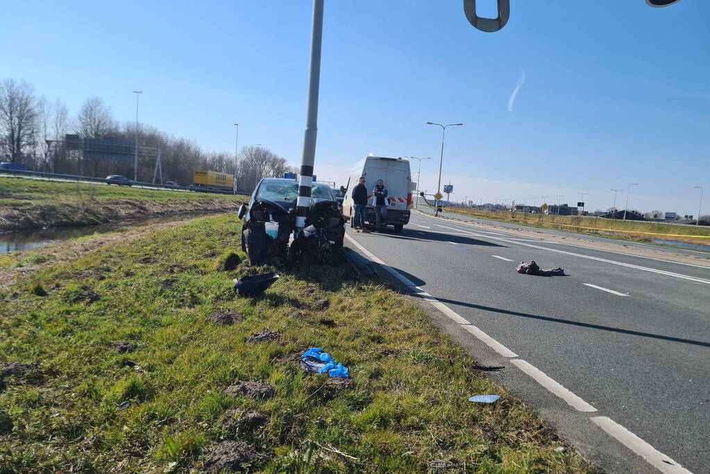 Auto total-loss na botsing op stoplicht