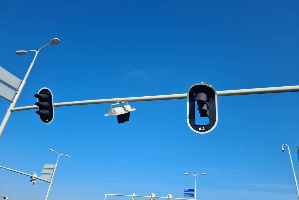 Auto total-loss na botsing op stoplicht