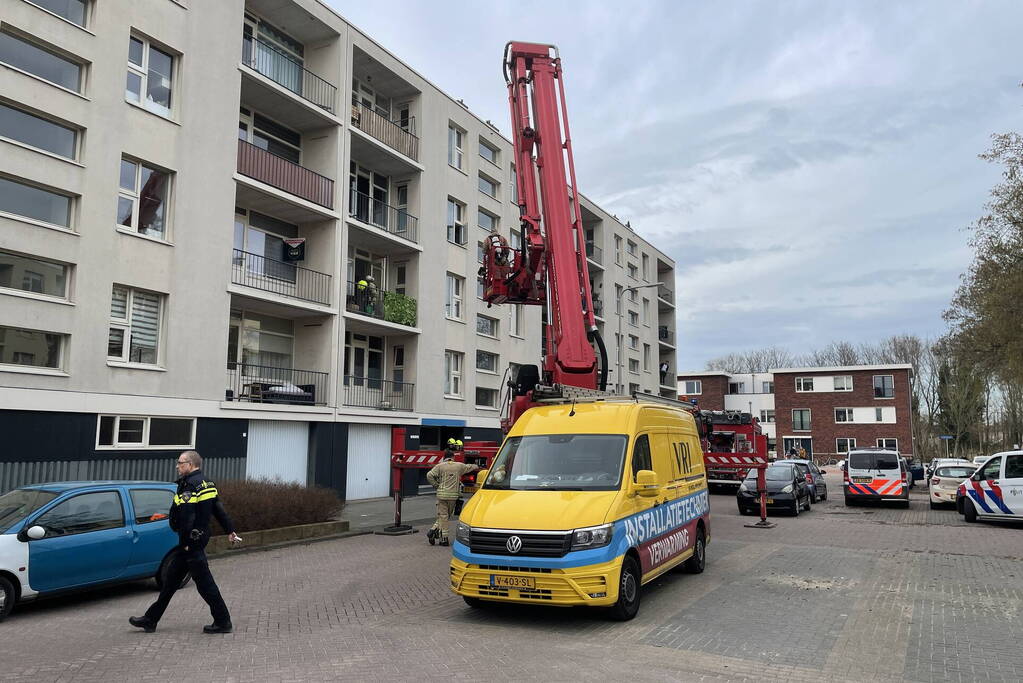 Brand op tweede verdieping van portiekflat