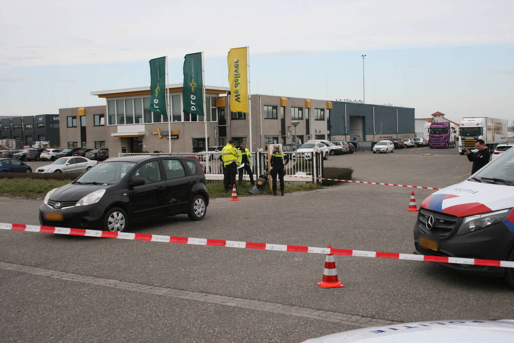 E-biker zwaargewond bij botsing met auto