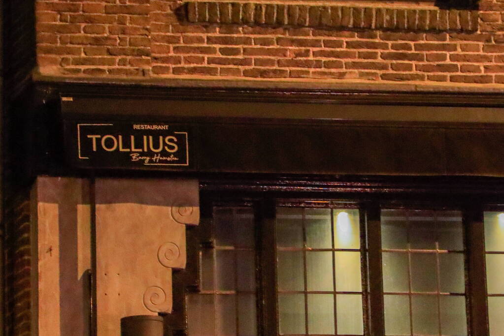 Rookontwikkeling vanwege brand in restaurant Tollius
