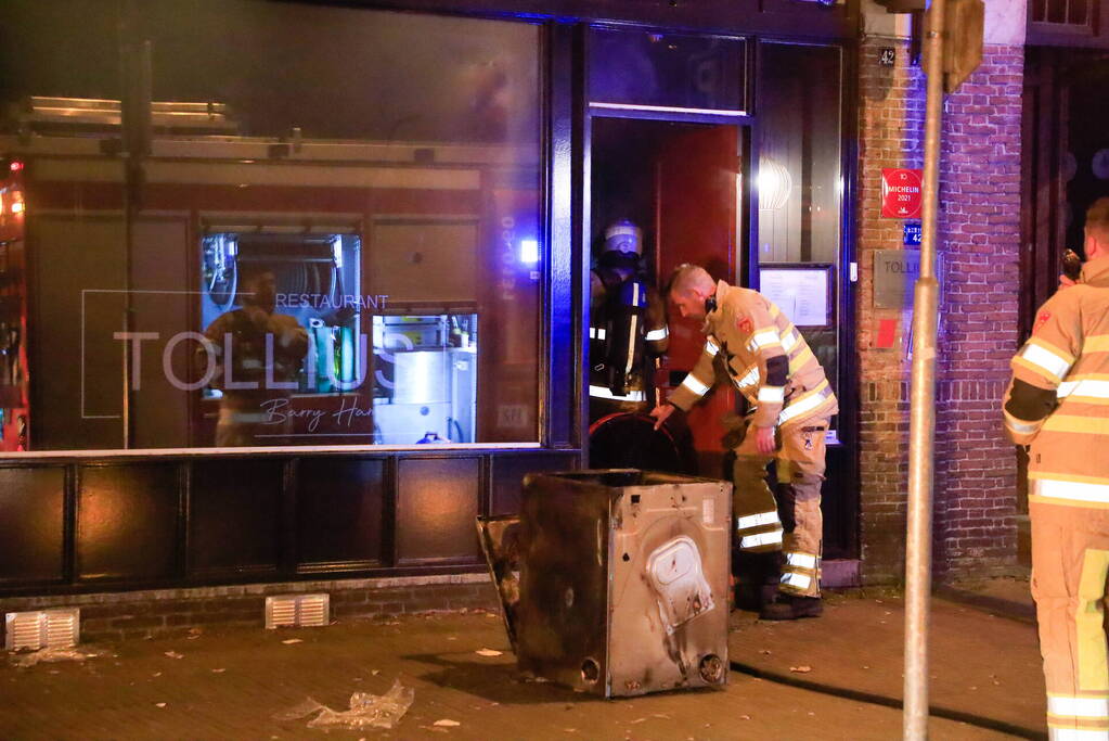 Rookontwikkeling vanwege brand in restaurant Tollius