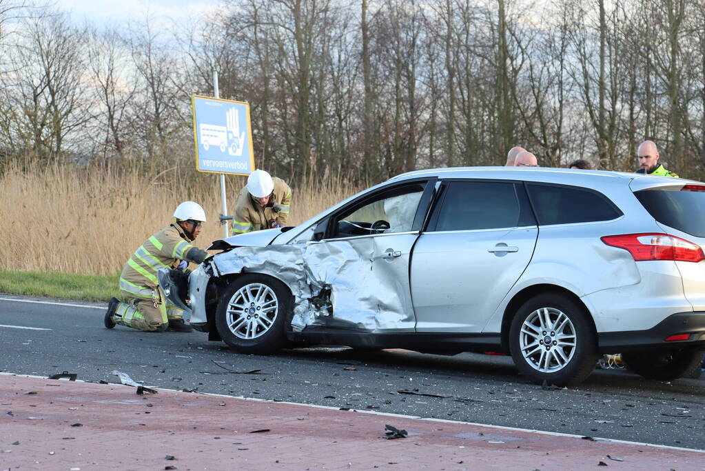 Ravage en gewonden na botsing