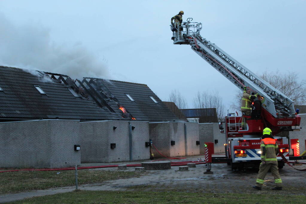 Meerdere woningen onbewoonbaar vanwege brand