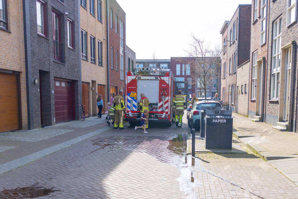 Veel bekijks bij brand in ondergrondse container in Vathorst