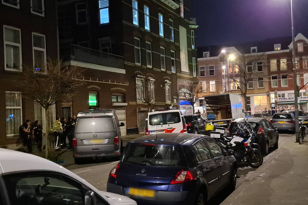 Straat afgezet voor onderzoek naar gevaarlijke stoffen