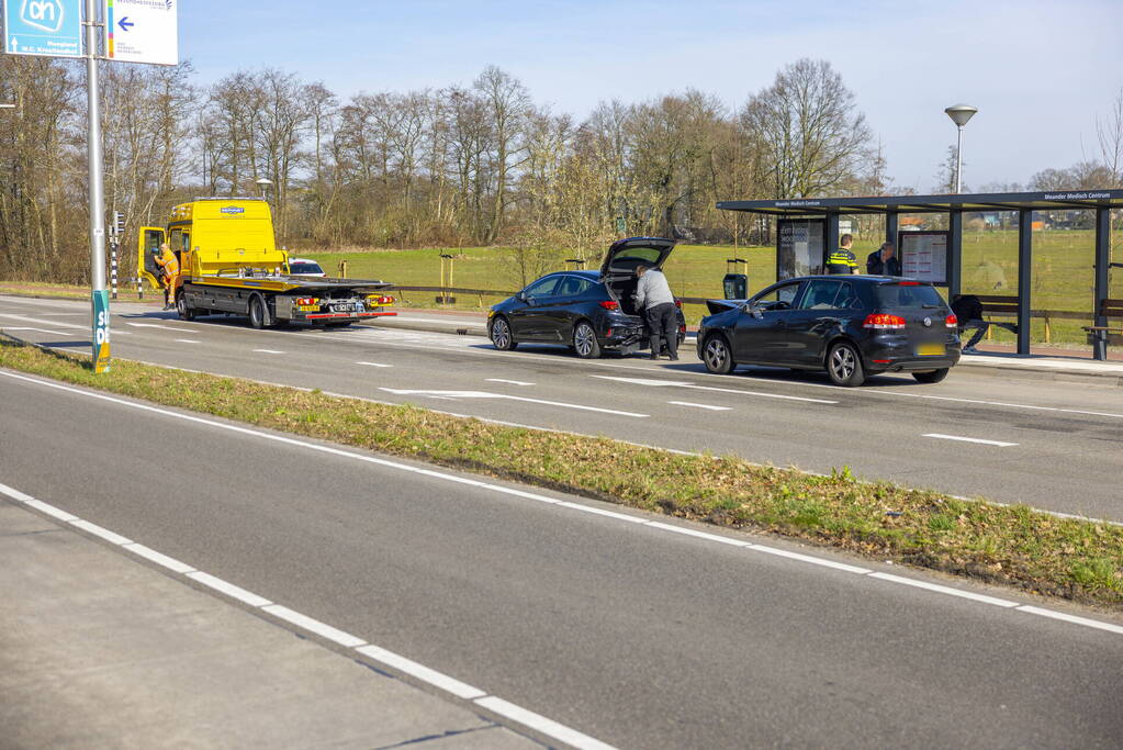 Kop-staart botsing voor Meander ziekenhuis