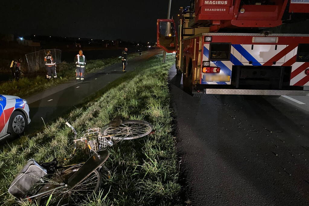 Zoekactie na aantreffen fiets naast sloot