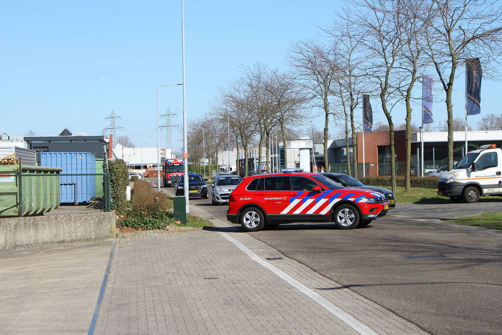 IBC-container met bijtende vloeistof lekgeraakt