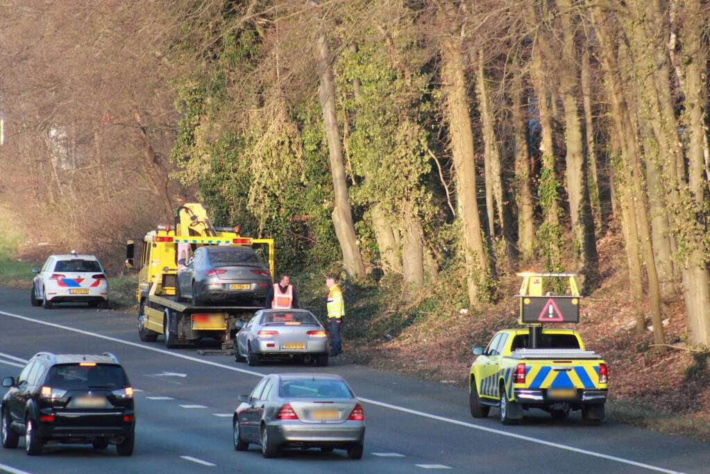 Kop-staart botsing op snelweg