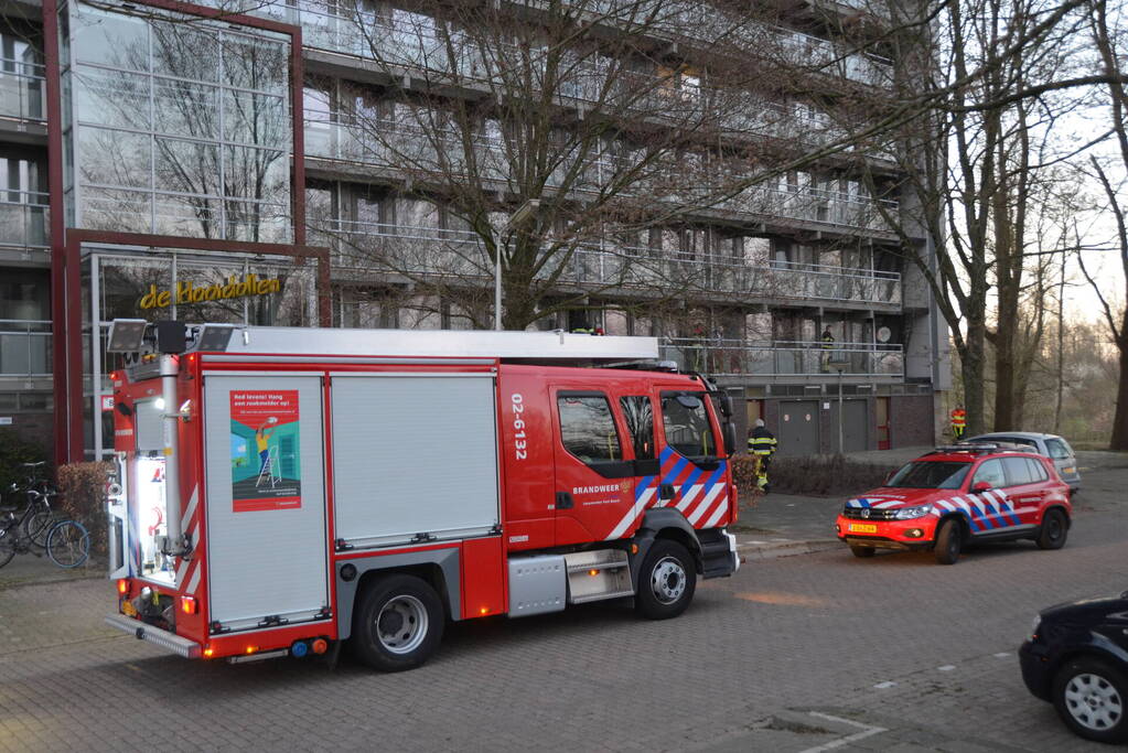 Flatwoning geventileerd na brand