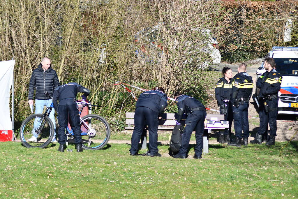 Overleden persoon aangetroffen in Galjoenpark