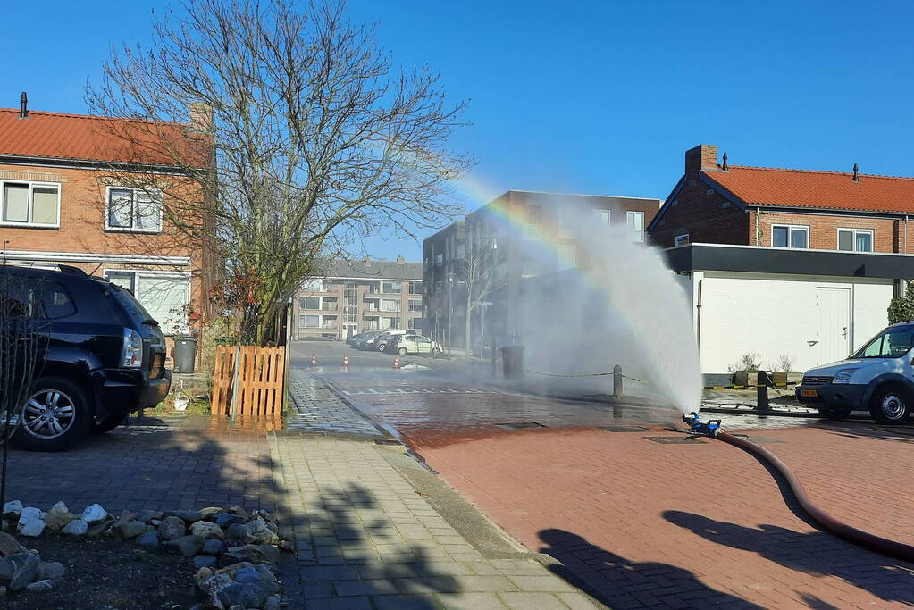 Gasleiding geraakt bij plaatsen van tuinhek