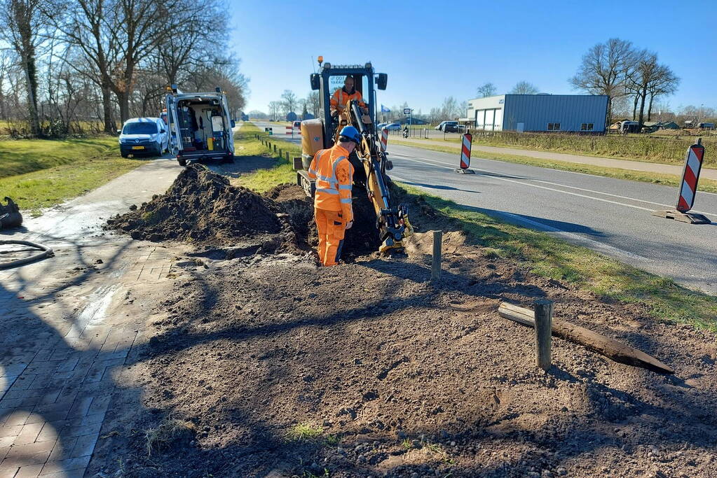 Breuk in waterleiding aan provinciale weg