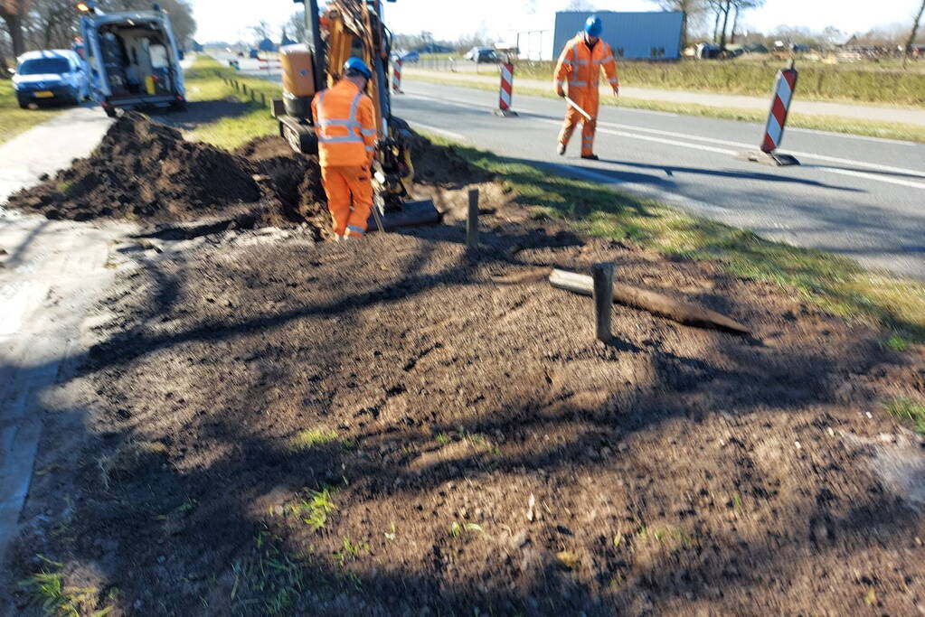 Breuk in waterleiding aan provinciale weg