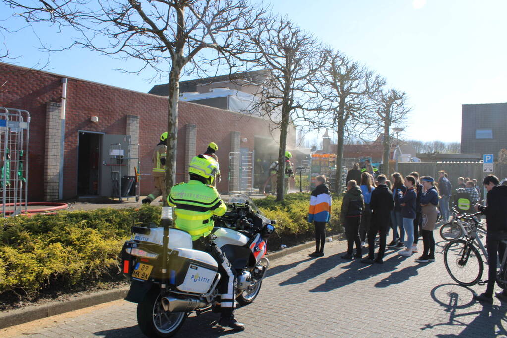 Supermarkt Albert Heijn ontruimd vanwege brand