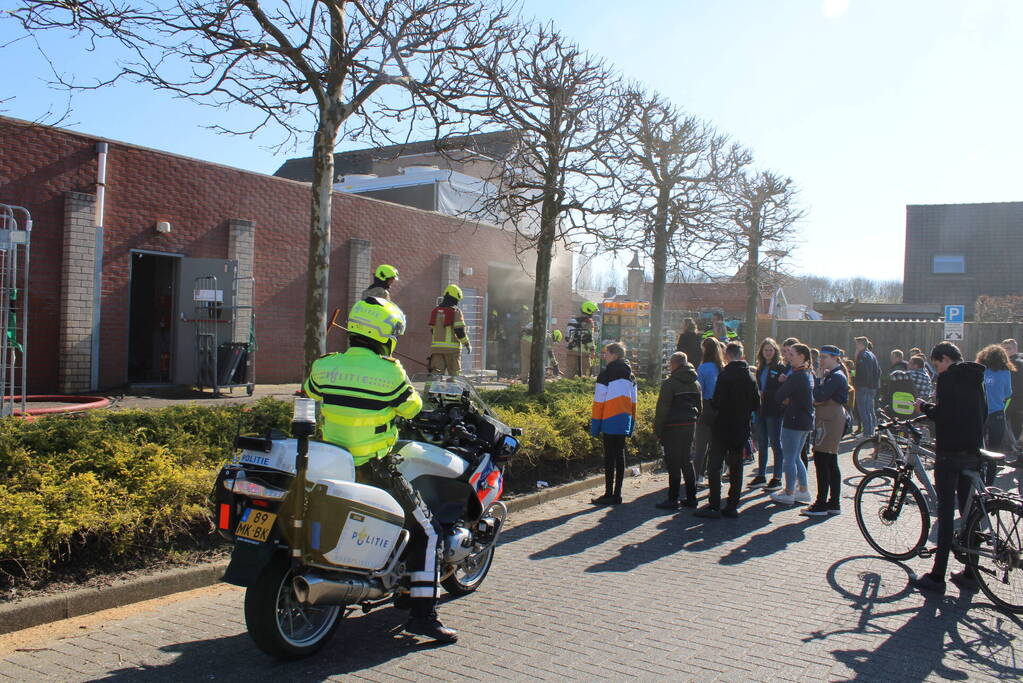 Supermarkt Albert Heijn ontruimd vanwege brand