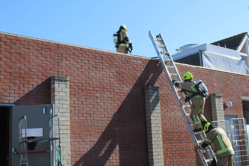 Supermarkt Albert Heijn ontruimd vanwege brand