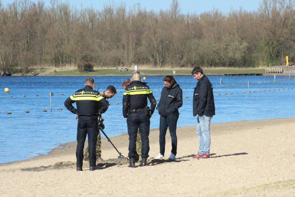 Explosief aangetroffen in personenauto