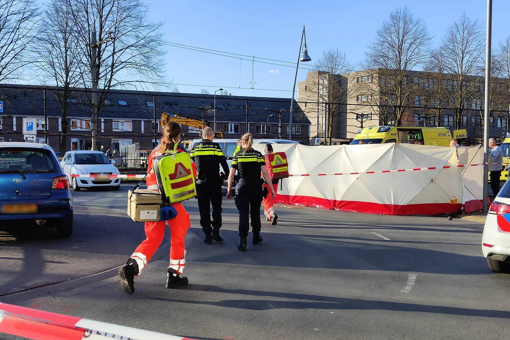 Bestuurster rijdt door na ernstige aanrijding