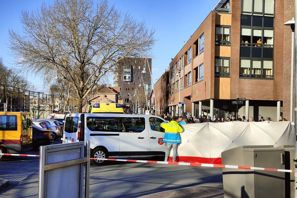 Bestuurster rijdt door na ernstige aanrijding