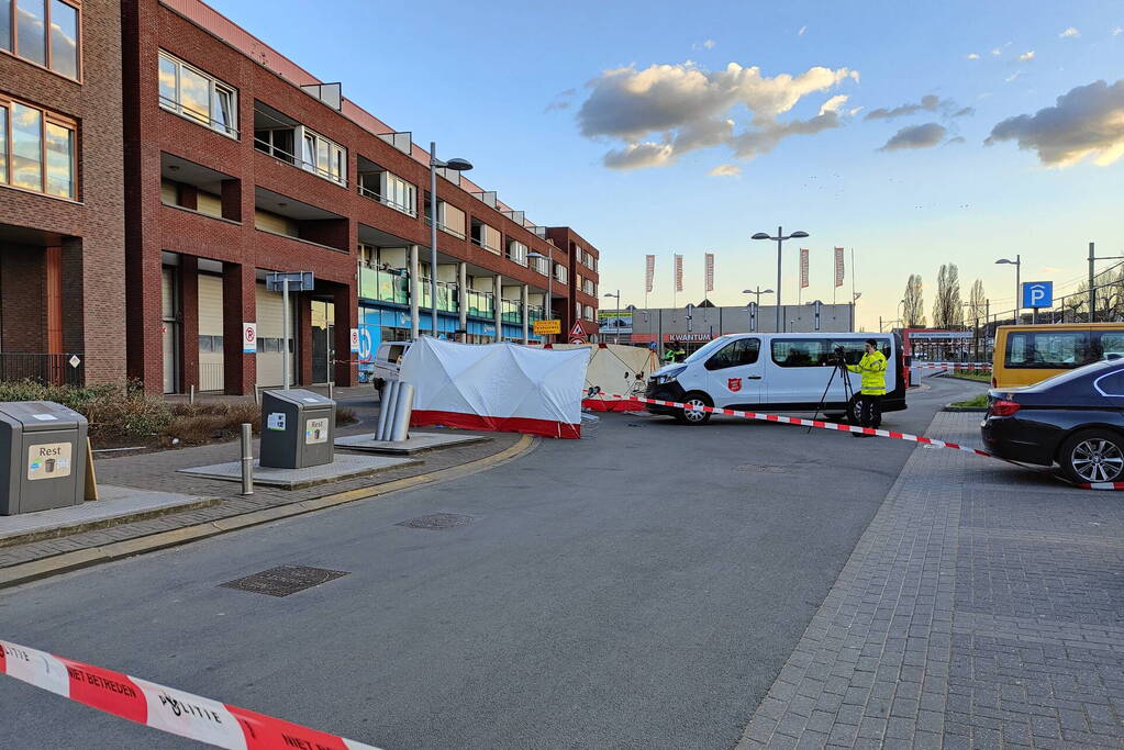 Bestuurster rijdt door na ernstige aanrijding