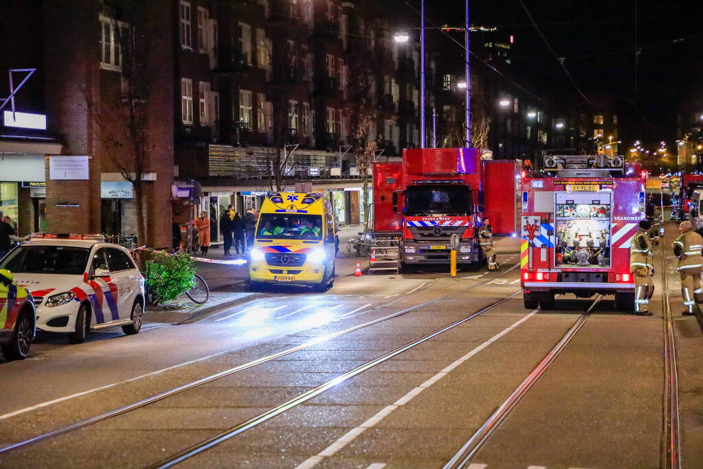 Meerdere woningen ontruimd bij grote brand