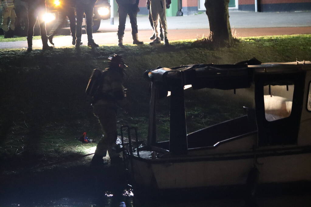Brand aan boord van plezierboot snel onder controle