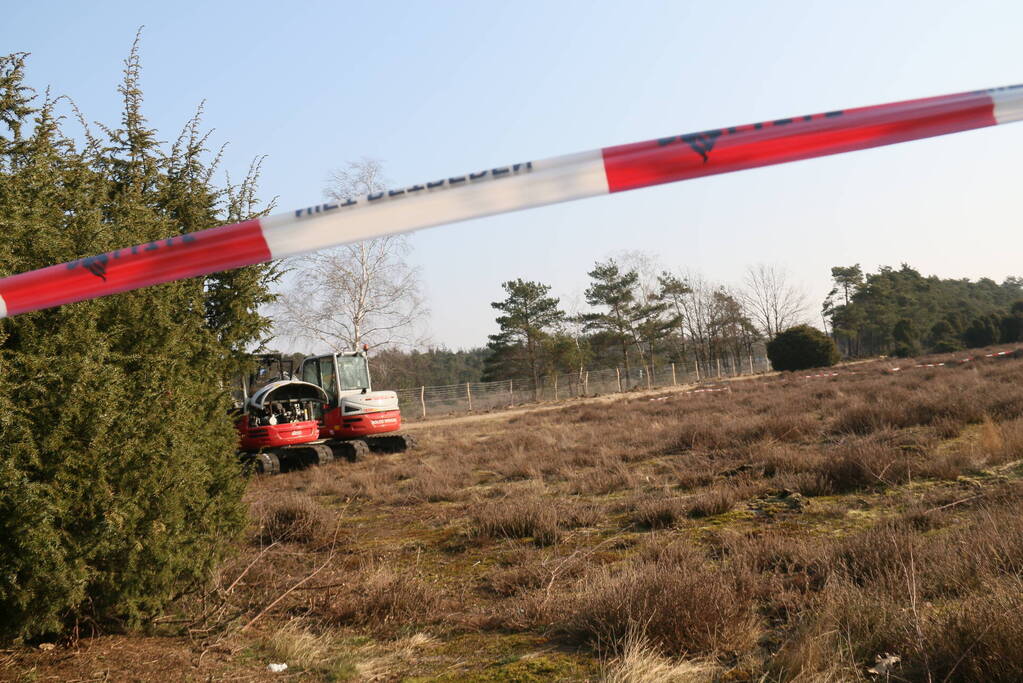 Graafmachine zwaar beschadigd vanwege brand