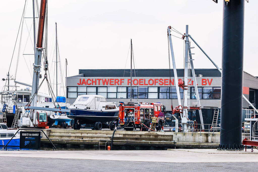 Enorme schade na zeer grote brand op Jachtwerf Roelofsen