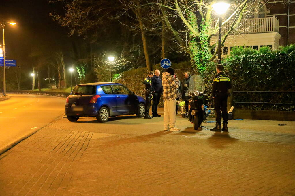 Fietser en snorfietser frontaal in botsing