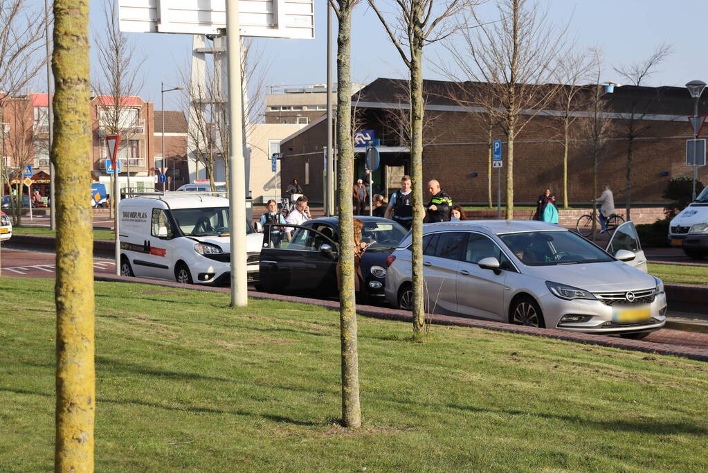 Drie voertuigen betrokken bij kettingbotsing
