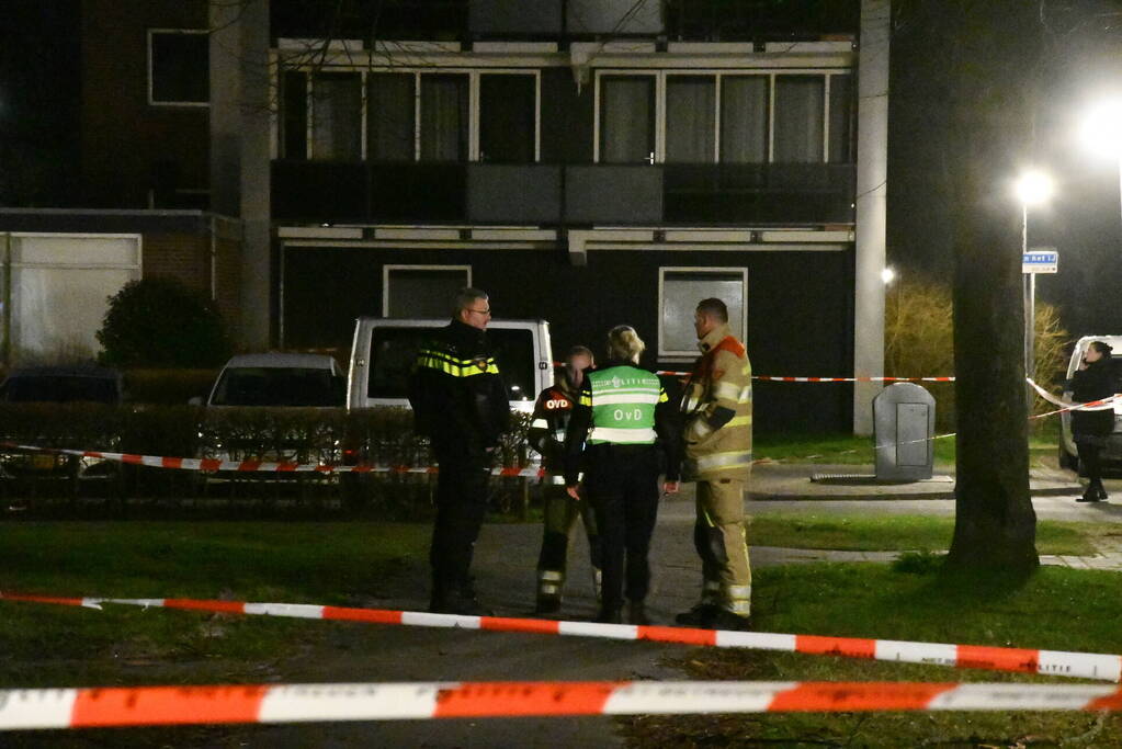 Grote politie-inzet na conflict in woning