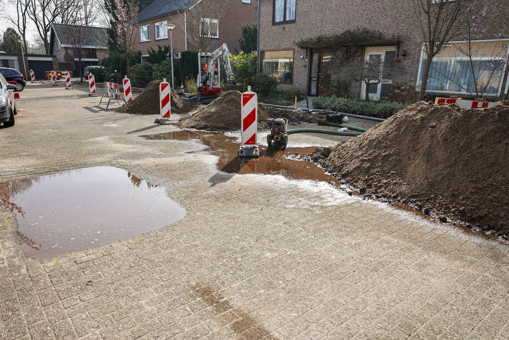 Waterlekkage tijden werkzaamheden in Dorrestein