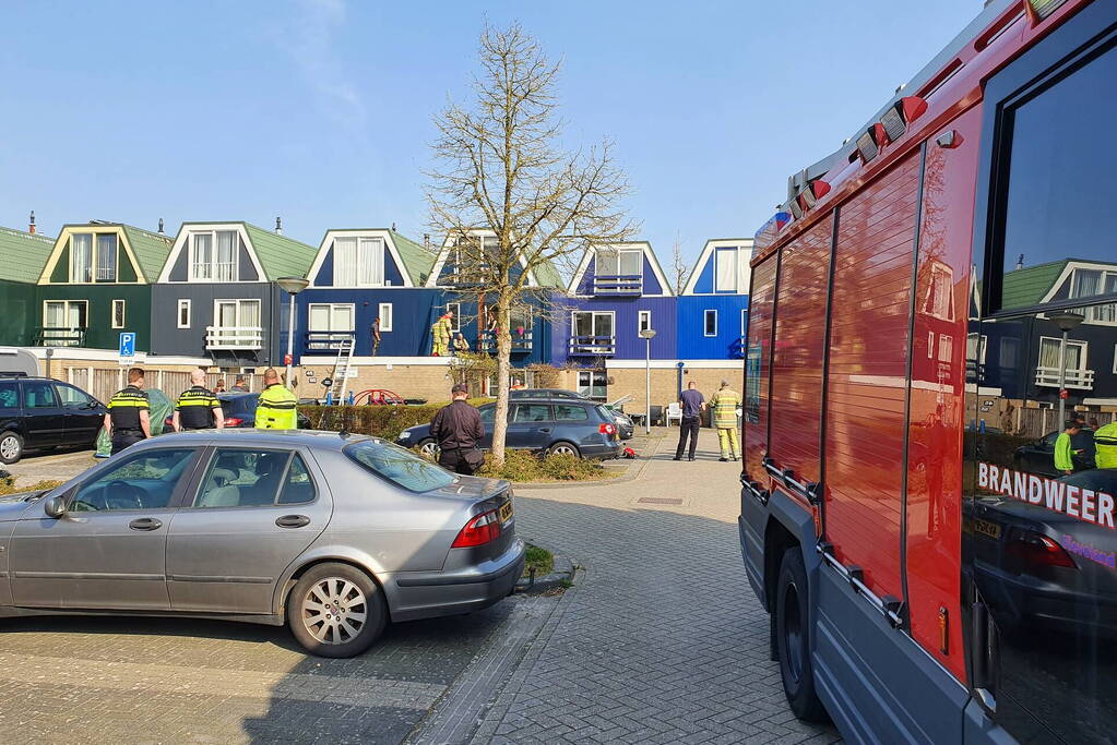 Dakdekkers zetten per ongeluk dak in brand