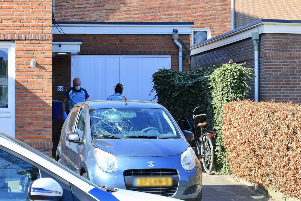 Fietsster gewond bij botsing met auto