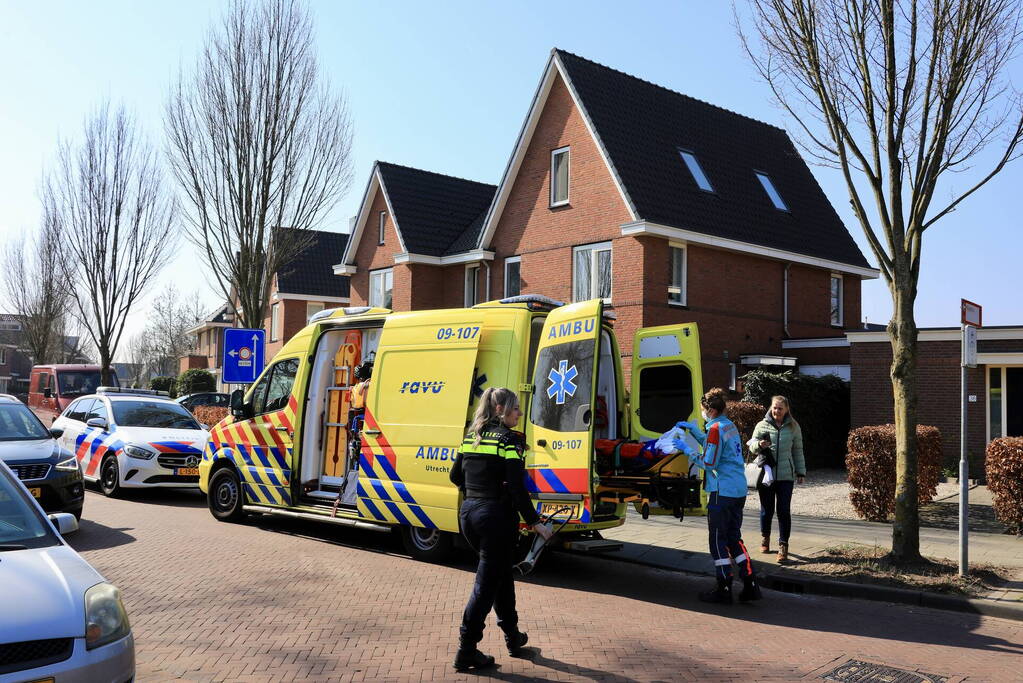 Fietsster gewond bij botsing met auto