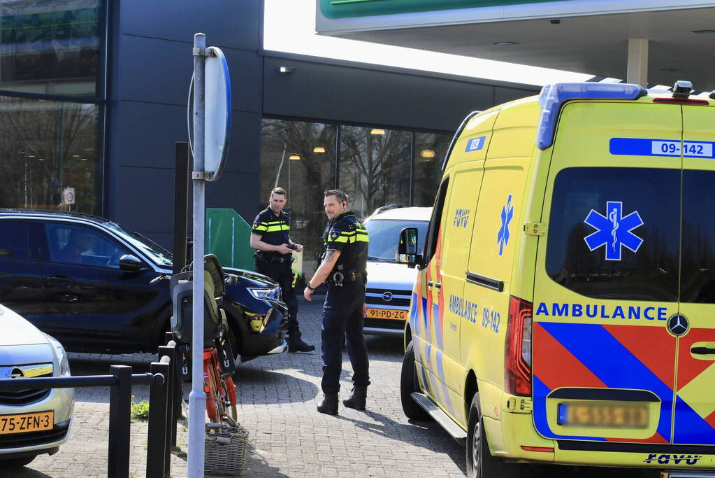 Overstekende fietser aangereden op beruchte rotonde