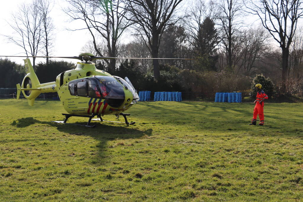 Persoon ernstig gewond na ongeluk