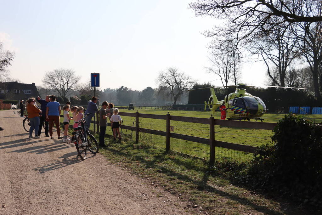 Persoon ernstig gewond na ongeluk