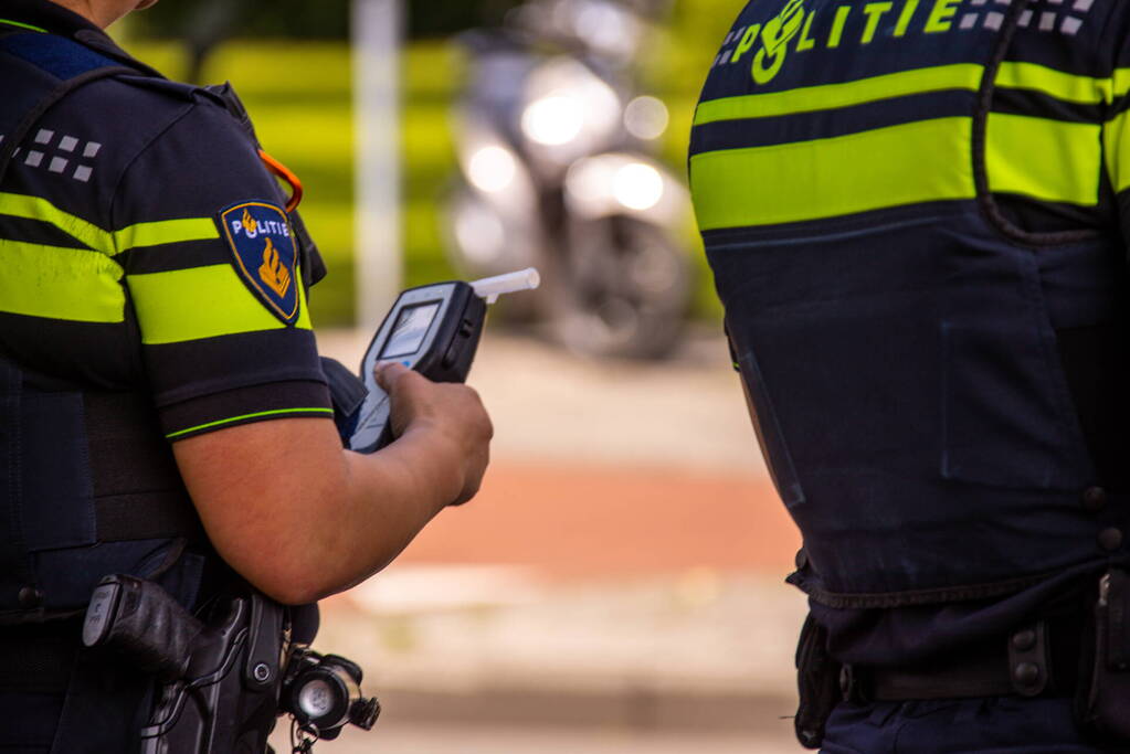 Vijf aanhoudingen en twee inbeslagnemingen bij grootschalige controle