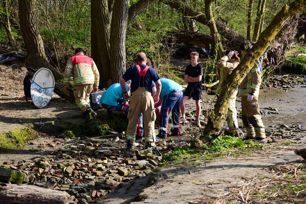 Jongeman breekt enkel tijdens ongeval met wakeboard